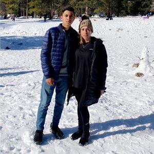 Hi! I'm Araceli.Some of my favorite brands are Pink, VS, Zara, H&M, YSL and Mac.